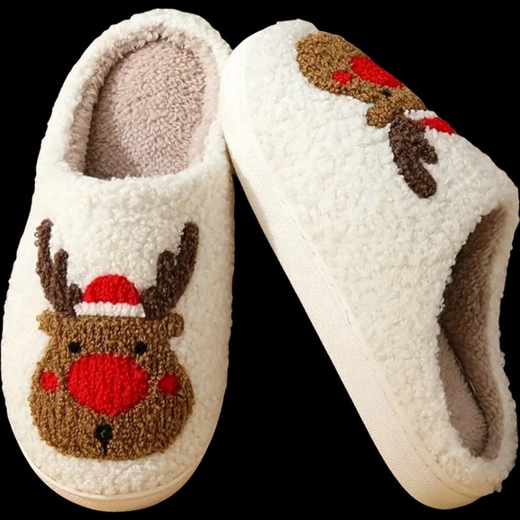 Rudolph /Christmas cream color bedroom slippers - Picture 3 of 9